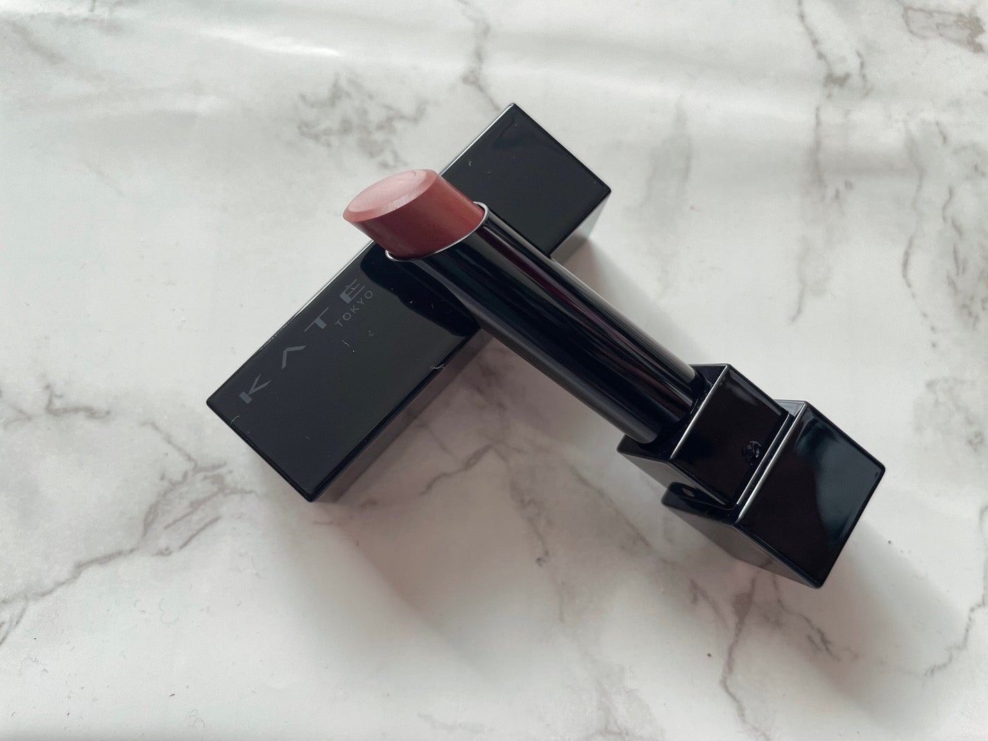 ケイト リップモンスター/KATE/口紅を使ったクチコミ(3枚目)