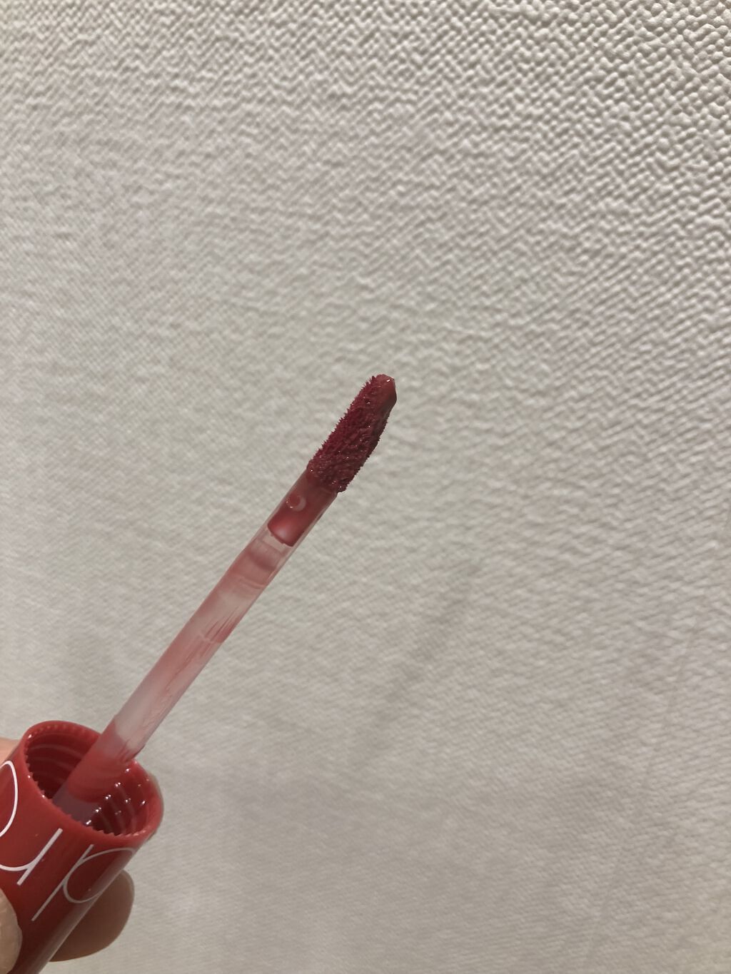 ジューシーラスティングティント/rom&nd/リップティントを使ったクチコミ（3枚目）