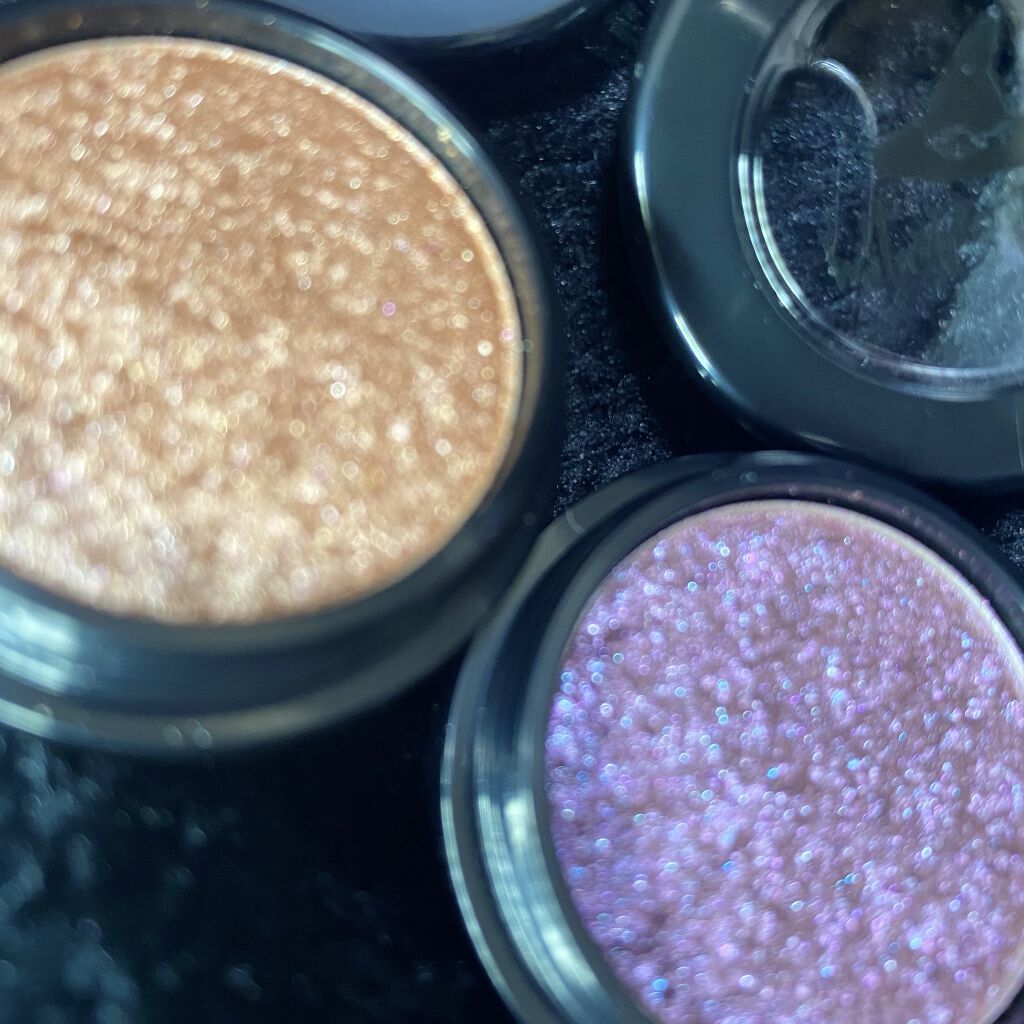 セルフィーフィックスピグメント/Witch's Pouch/単色アイシャドウを使ったクチコミ（2枚目）