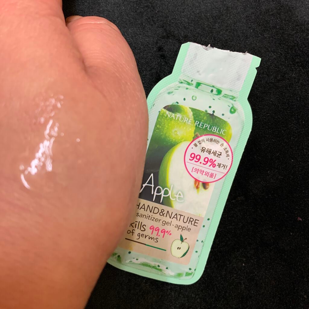 マイルド&モイスチャーアロエジェル/ネイチャーリパブリック/ボディローションを使ったクチコミ(4枚目)