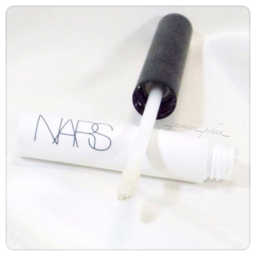 スマッジプルーフ アイシャドーベース/NARS/アイシャドウベースを使ったクチコミ（2枚目）