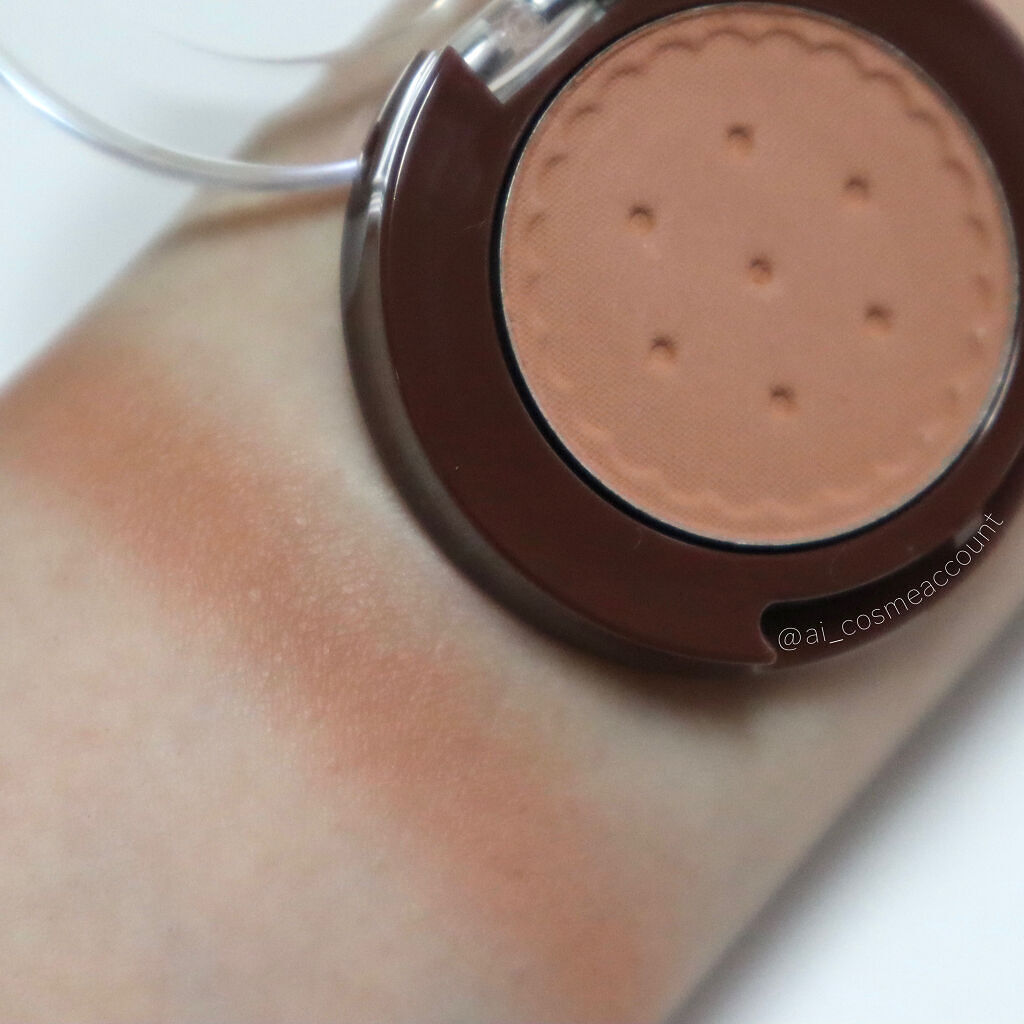 ルックアット マイアイ カフェ/ETUDE/単色アイシャドウを使ったクチコミ（3枚目）