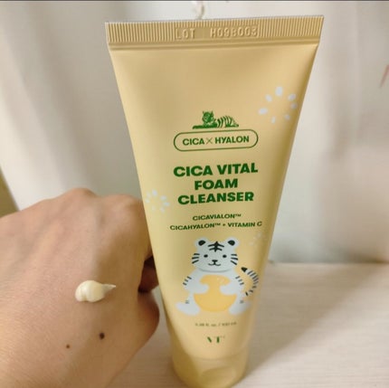 シカバイタル フォームクレンザー/VT/洗顔フォームを使ったクチコミ(2枚目)