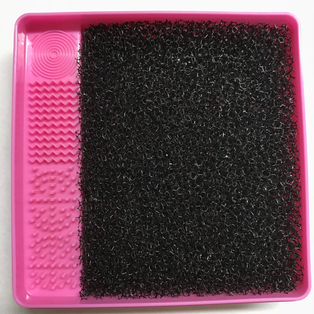 メイクブラシドライクリーナー/DAISO/メイクアップキットを使ったクチコミ(3枚目)