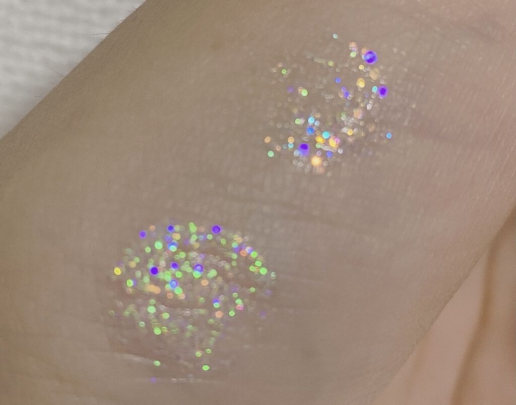 Cherry Love グリッター リキッドアイシャドウ/FlowerKnows/グリッターを使ったクチコミ（2枚目）