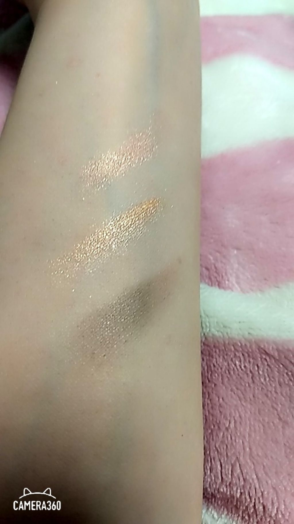 MISSHA デュアルブレンディングクッションシャドウ/MISSHA/単色アイシャドウを使ったクチコミ（3枚目）