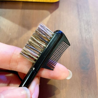 U R GLAM UR GLAM　BRUSH & COMB（ブラシ＆コーム）のクチコミ「コスパ最強で束感まつげを作れるコーム😍😍❤️
さすがダイソー様🥹❤️安いのにしっかりしてました.....」（3枚目）