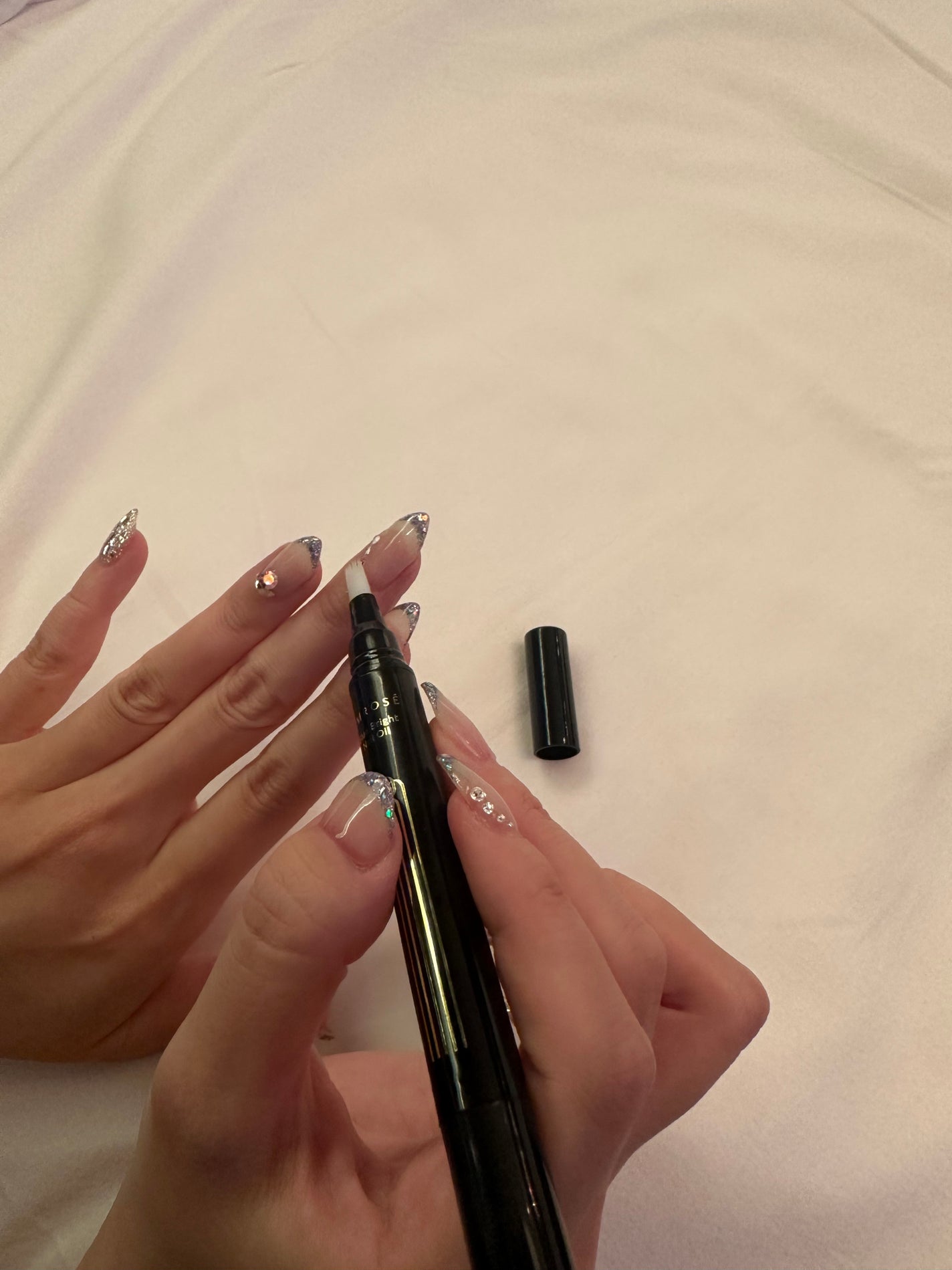 ブルーブライトネイルオイル/EMROSÉ/ネイルオイル・トリートメントを使ったクチコミ(3枚目)