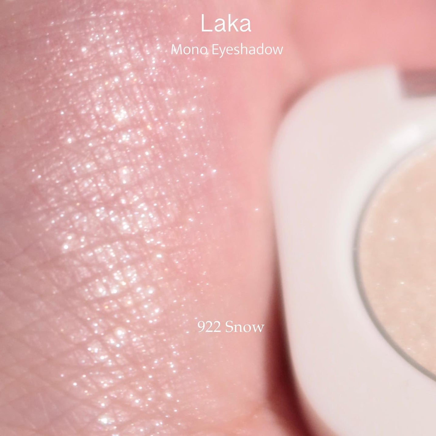 モノアイシャドウ/Laka/単色アイシャドウを使ったクチコミ(4枚目)