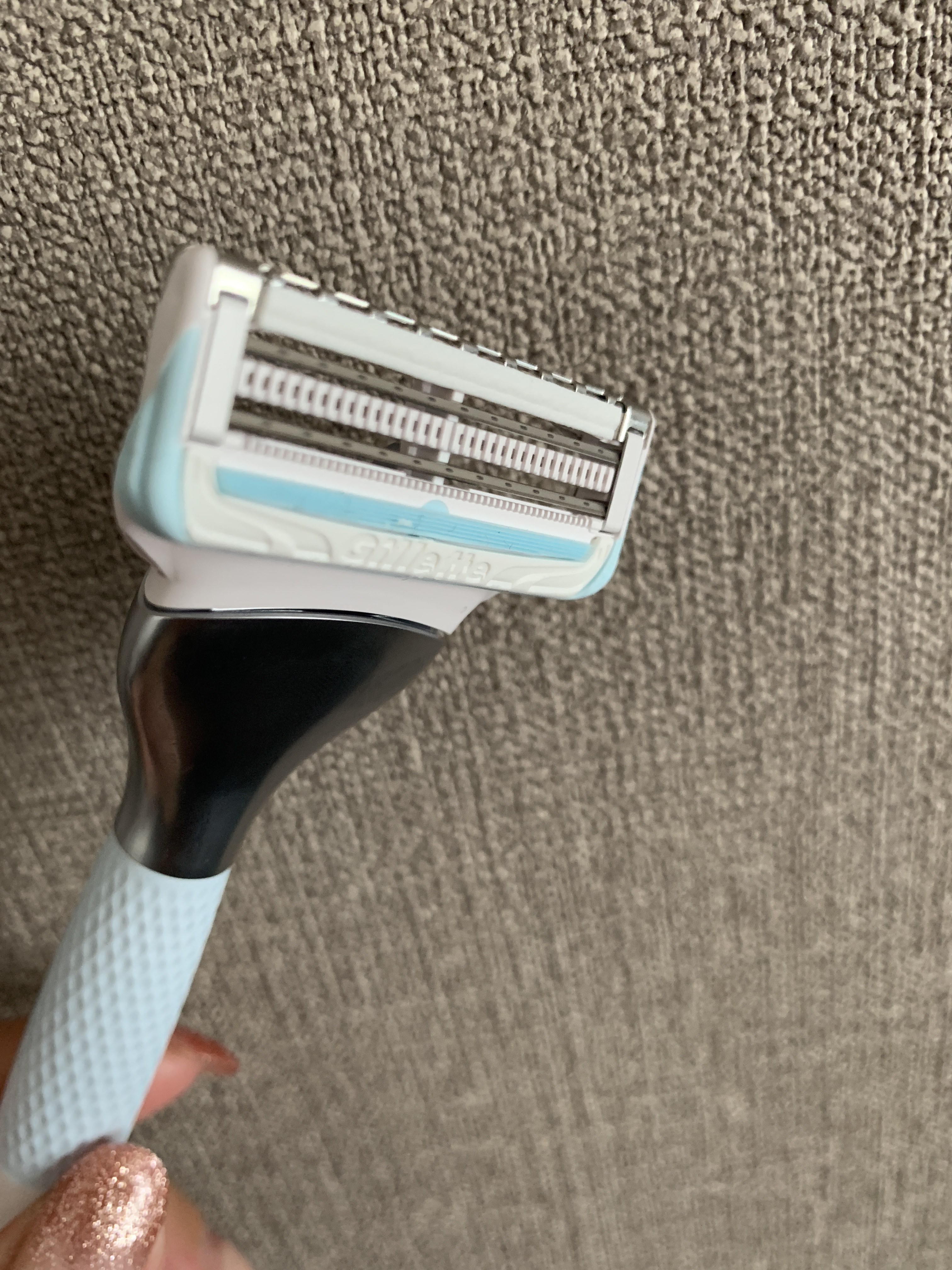 ヴィーナス VIO ヘア&スキン カミソリ/Gillette Venus/シェーバーを使ったクチコミ（3枚目）