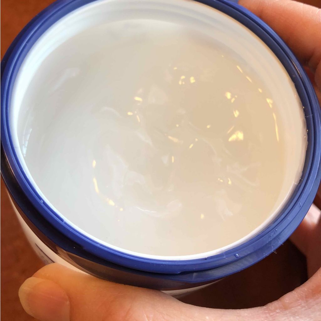 アロヴィヴィ ハトムギ保湿ゲルのクチコミ「ハトムギ保湿ゲルのレビューです✨✨✨✨

最近ちょっと乾燥が気になり出して、プチプラで保湿して.....」（2枚目）