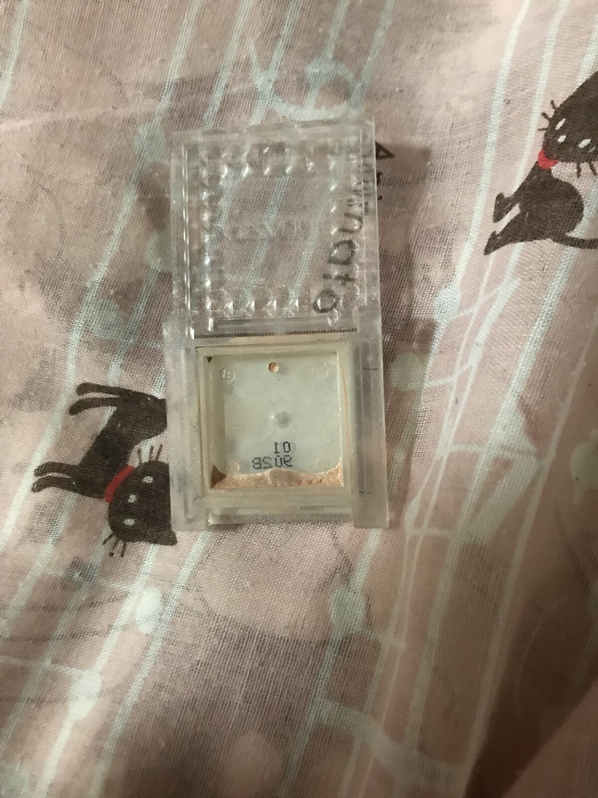 シングルカラーアイシャドウ/CEZANNE/単色アイシャドウを使ったクチコミ（1枚目）