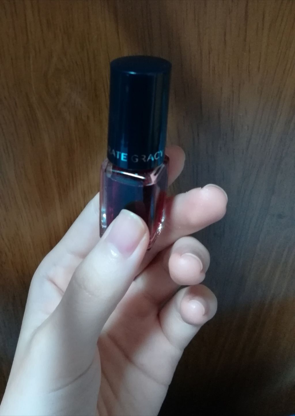 ネールカラー グレイシィの口コミ 92番 有名な 血豆ネイル 1度さっと塗 By Yukky 乾燥肌 代後半 Lips