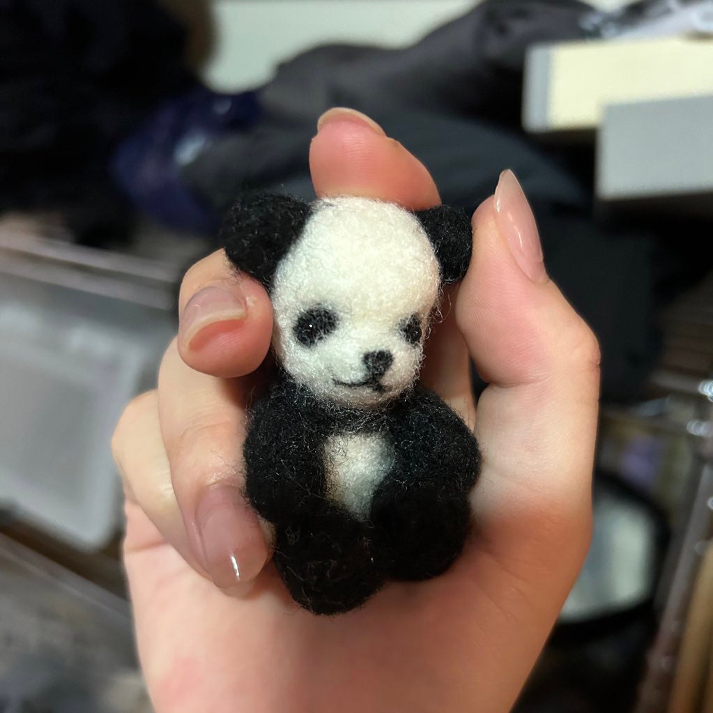 しに子ちゃん on LIPS 「大天才すぎて絶対オモロなるアイテム第一位の「人生初ニードルフェ..」(2枚目)