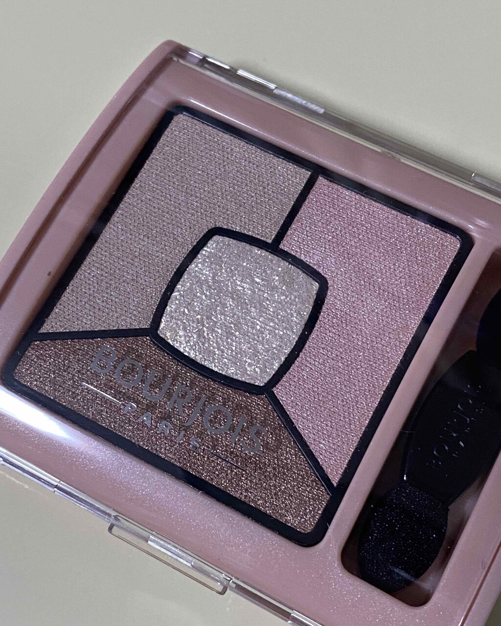スモーキーストーリー アイシャドウ パレット/BOURJOIS/アイシャドウパレットを使ったクチコミ（1枚目）