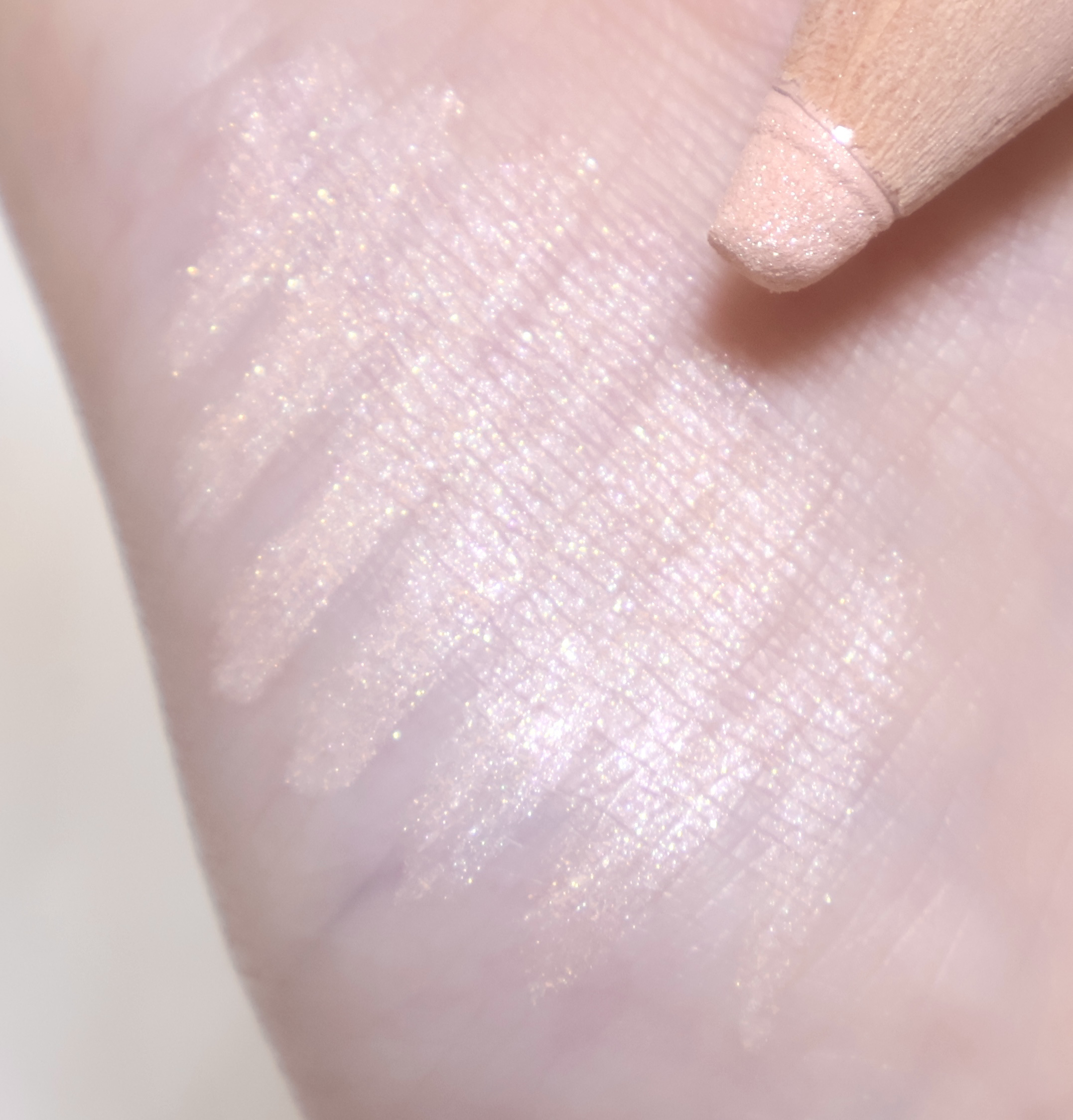 アートクラス フロッタージュペンシル #11 Dew Beige(デューベージュ)/too cool for school/スティックアイシャドウを使ったクチコミ（2枚目）