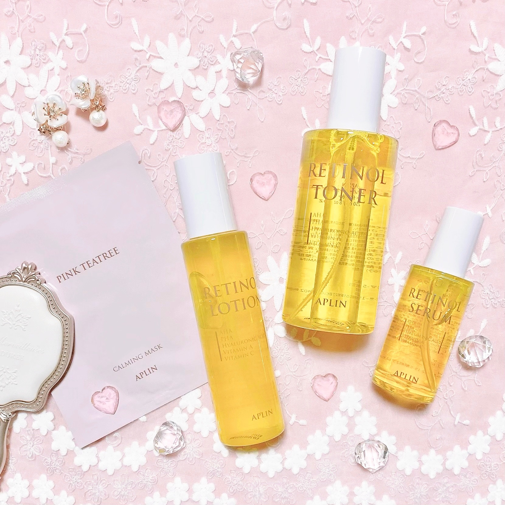 aplin💝
レチノールトナー
レチノールセラム
レチノールローション
*
⑅
アプリンの新シリーズはレチノール成分配合✨
ビタミンCやヒアルロン酸などの整肌成分も配合されていています🍓
*
⑅
トナーはサラリとしたテクスチャーで
ミス