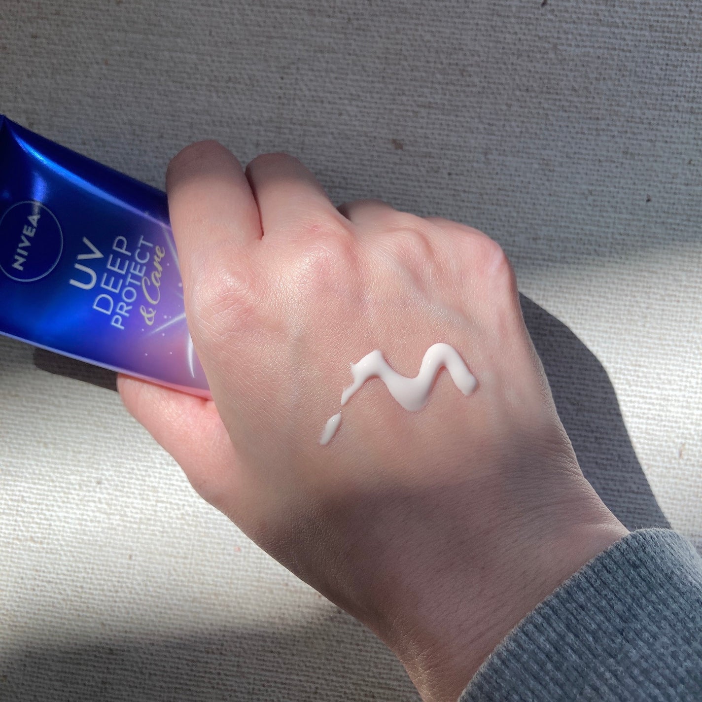 ニベアUV ディープ プロテクト&ケア トーンアップ エッセンス/ニベア/日焼け止めローションを使ったクチコミ(2枚目)