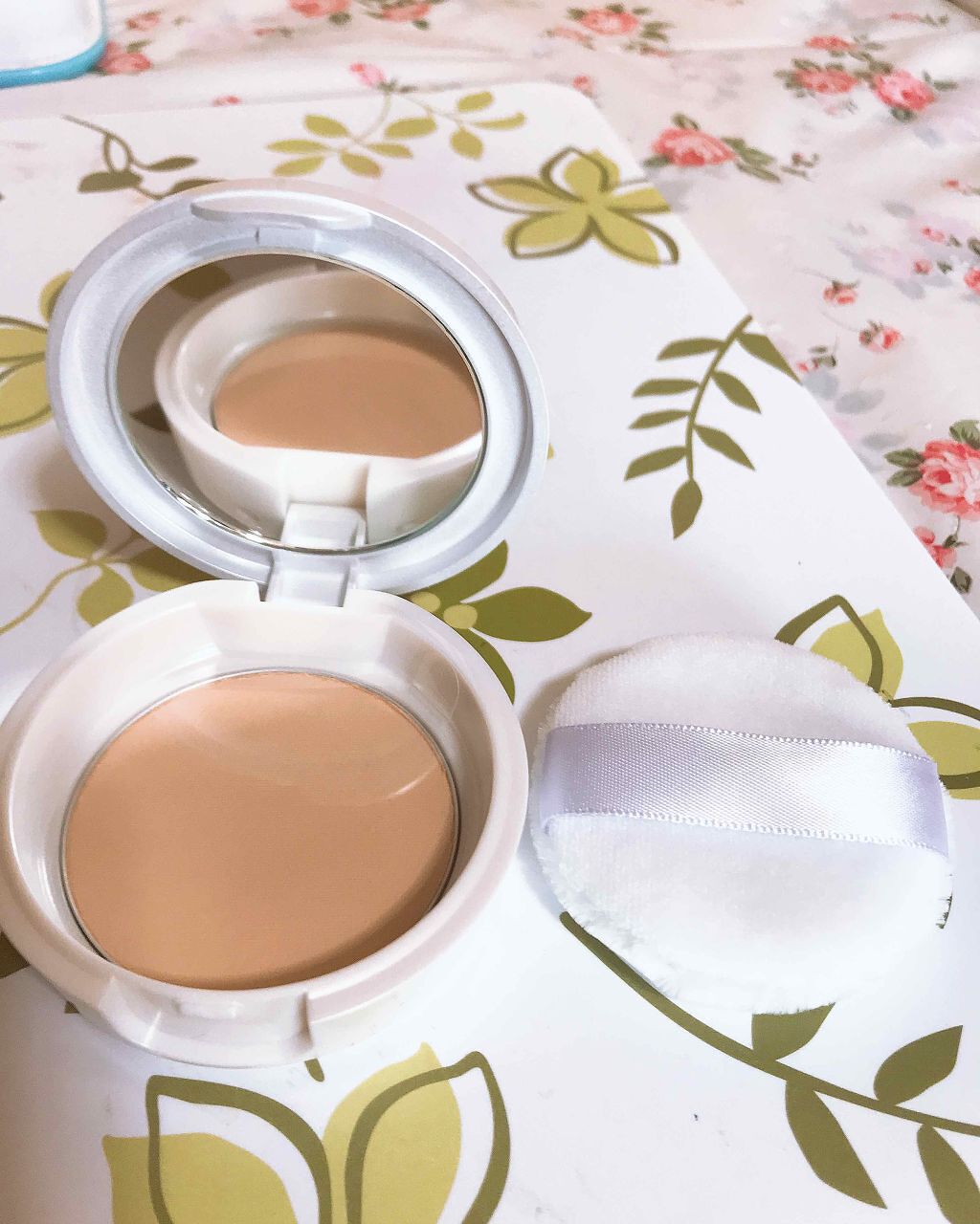 フェイスパウダー 薬用美白オークル /クリアラスト/プレストパウダーを使ったクチコミ(4枚目)