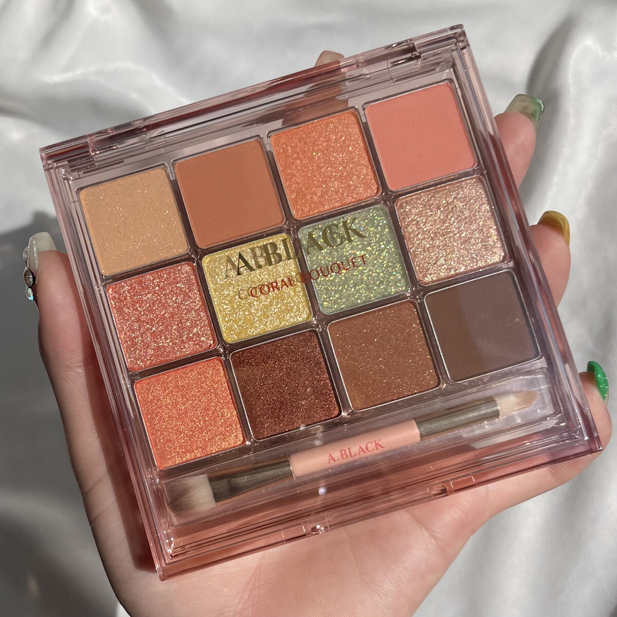 グラムチェンジマルチパレット 03 コーラルブーケ/A.BLACK/マルチパレットを使ったクチコミ（2枚目）