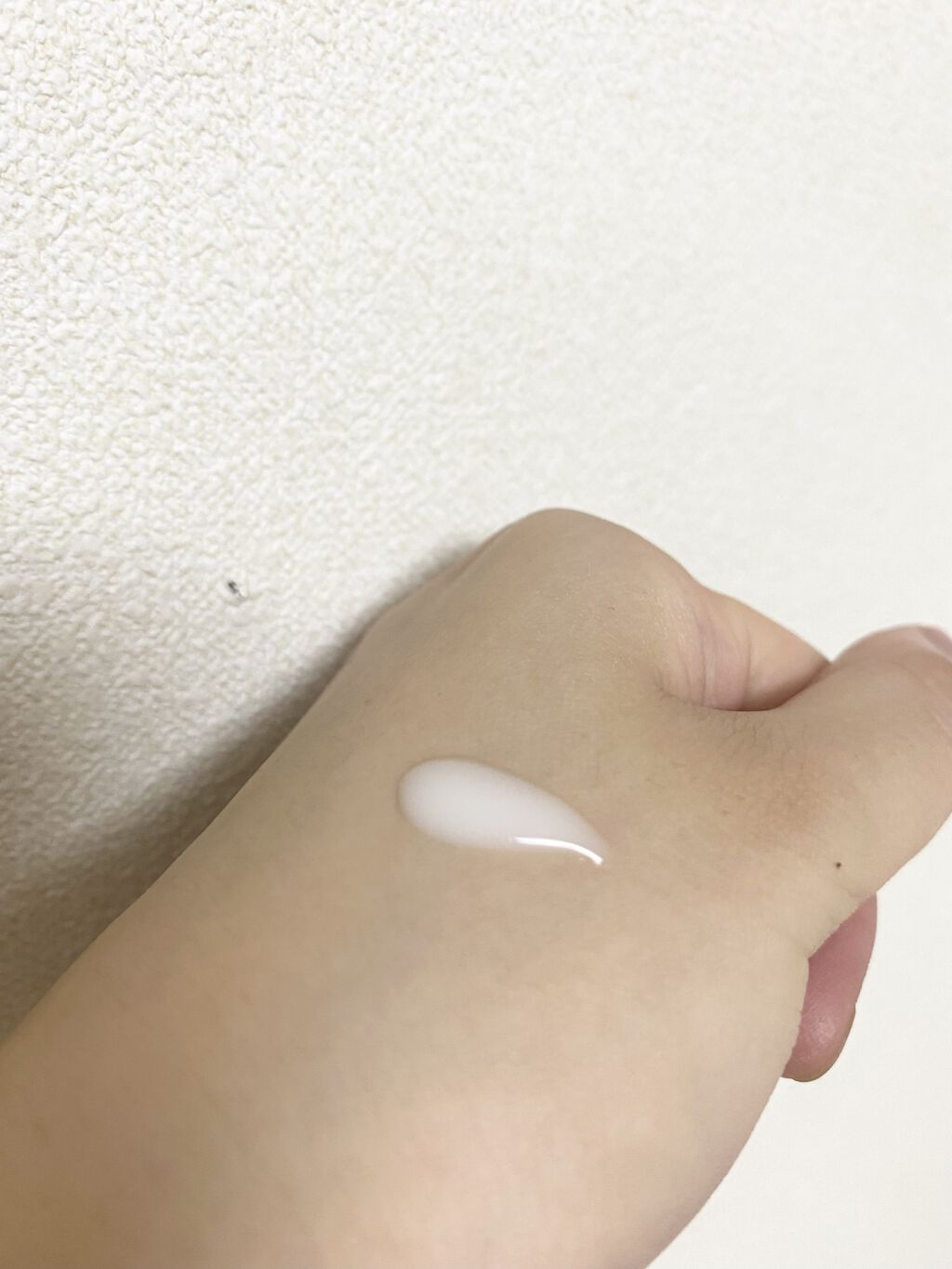 プレミアムボディミルク ホワイトニング【医薬部外品】		/ニベア/ボディミルクを使ったクチコミ（2枚目）