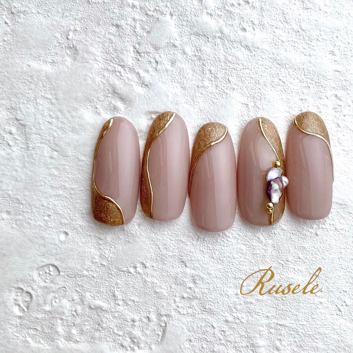 naomi on LIPS 「色味が混乱するので再投稿しました😂🥲ごめんなさい🙏同じ、ルセレ..」(1枚目)