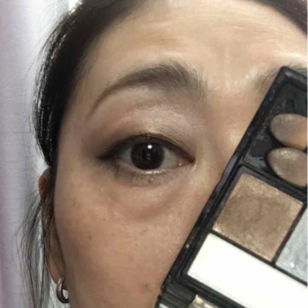 コフレドール 3Dライティングアイズのクチコミ「カネボウ コフレドール の3Dライティングアイズ 03番
です！
グラデーションが作りやすいア.....」（1枚目）