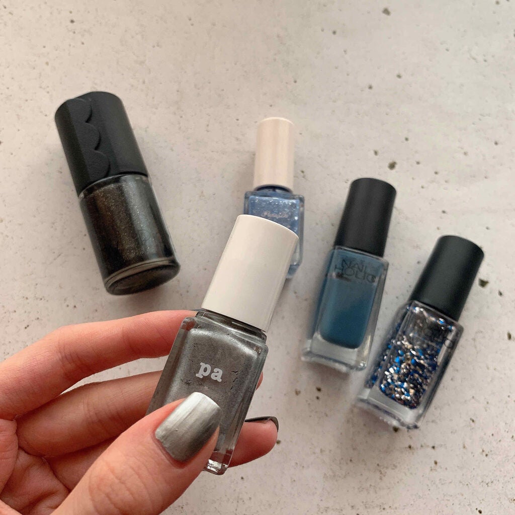 ネイルホリック パーティーフレーク/ネイルホリック/マニキュアを使ったクチコミ(3枚目)