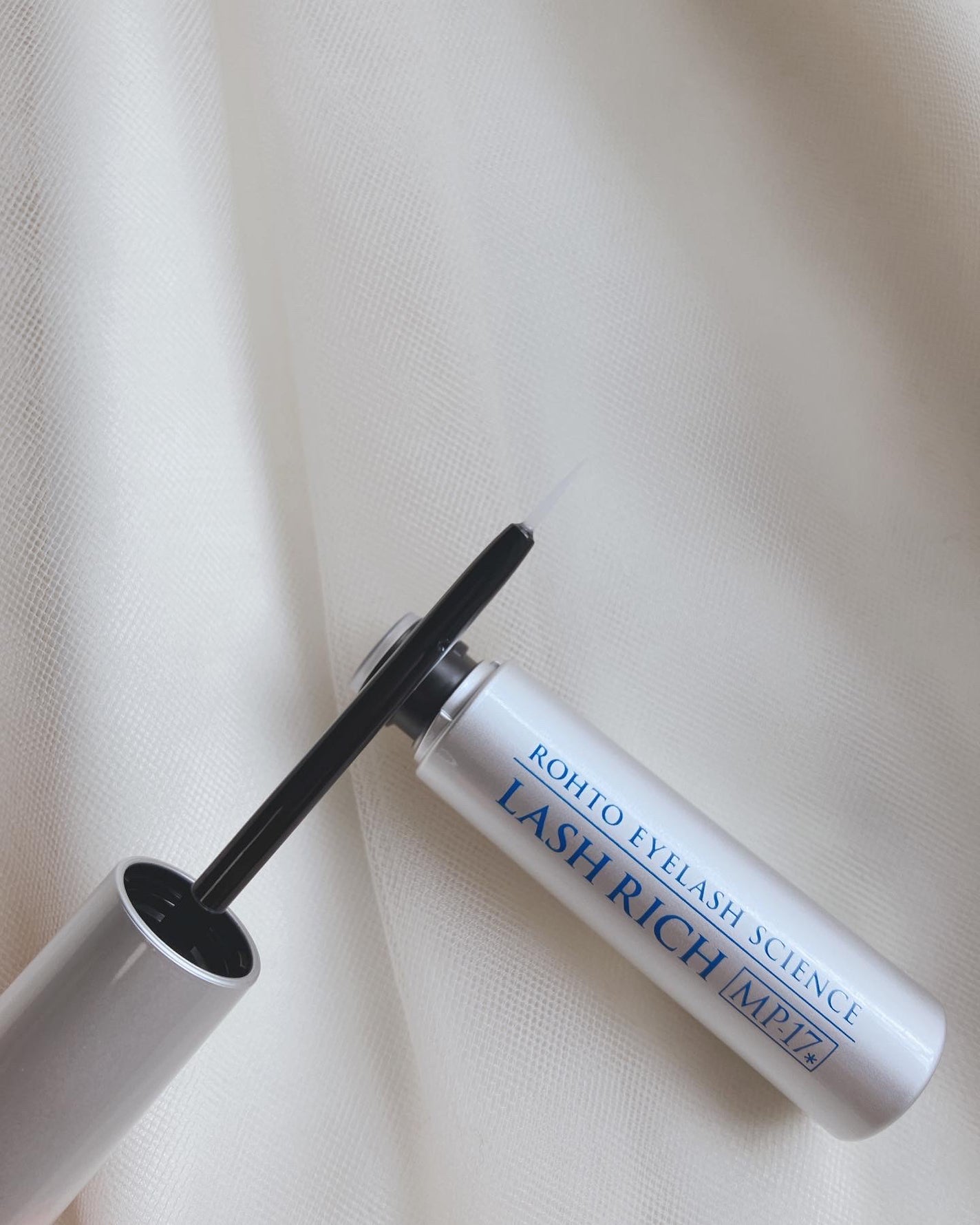 ラッシュリッチアイラッシュセラム/ロート製薬/まつげ美容液を使ったクチコミ(3枚目)