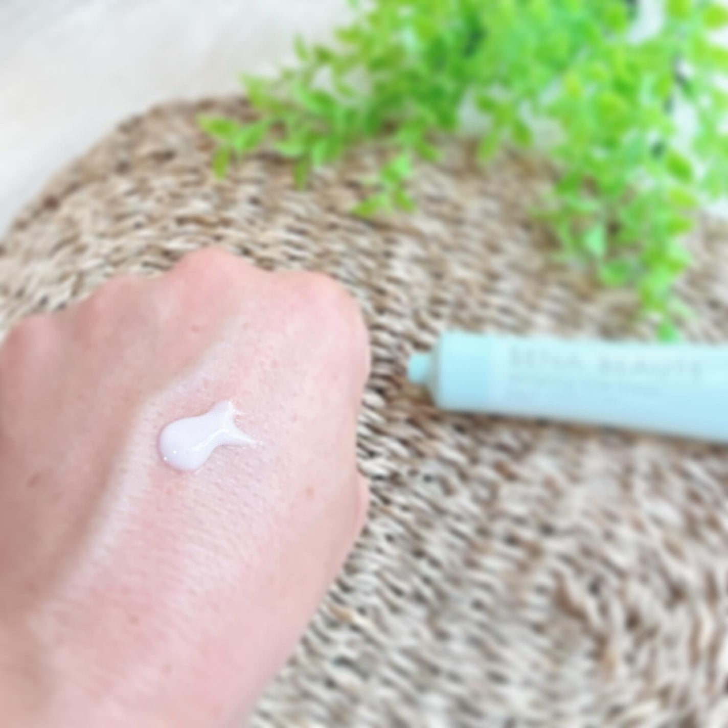 セナボーテ/株式会社フロンティア/ネック・デコルテケアを使ったクチコミ(2枚目)