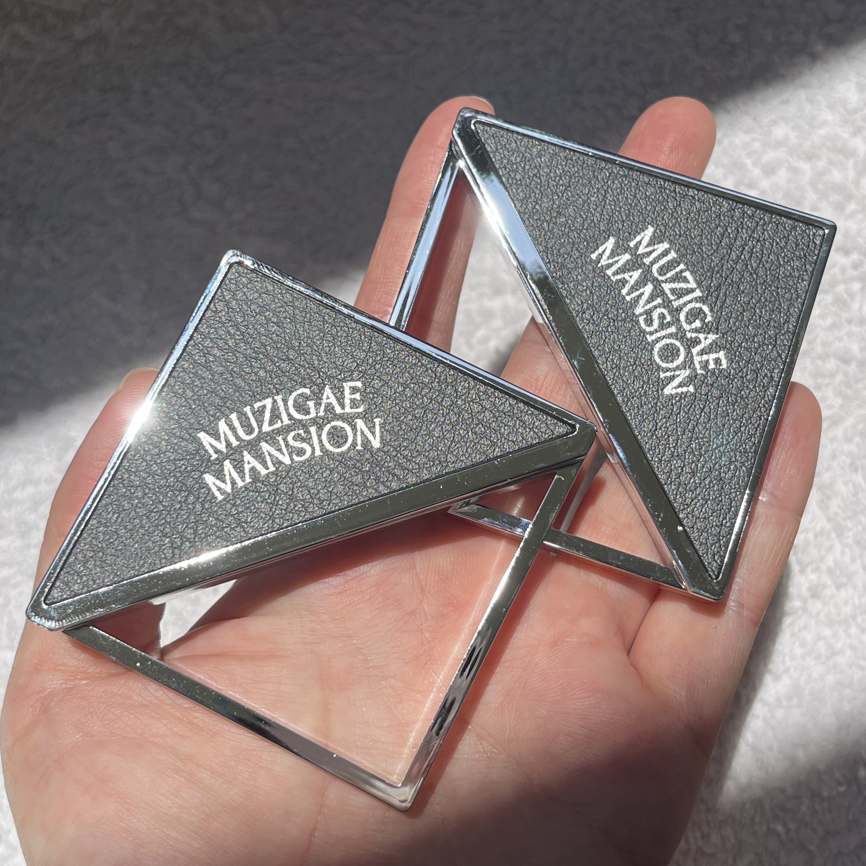 フィッティングブラッシュ 05 FIND/MUZIGAE MANSION/パウダーチークを使ったクチコミ（2枚目）