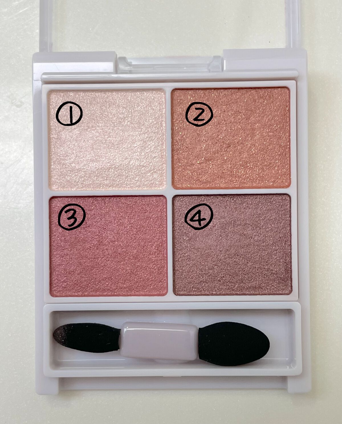 シルキースフレアイズ/キャンメイク/アイシャドウパレットを使ったクチコミ(3枚目)