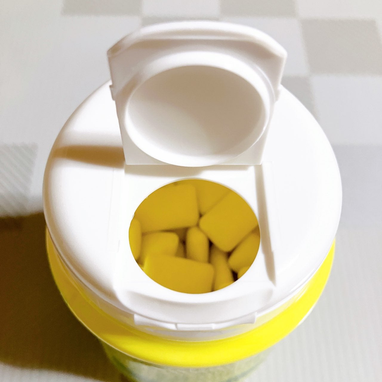 YUNIð倿¥ã©ã€ã on LIPS ãã¯ãã¬ãããAROMATIMEãã¬ã¢ã³ã°ã©ã¹éŠããªã¬ã³ãžå³ãã..ãïŒ5æç®ïŒ