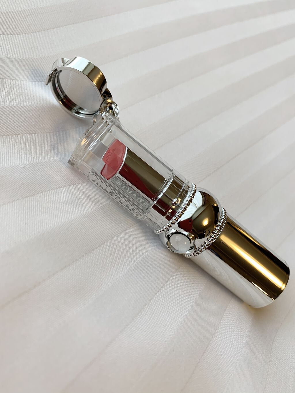 ルージュ リップブロッサム ペタルグロウ 07 cute hibiscus/JILL STUART/口紅を使ったクチコミ（2枚目）