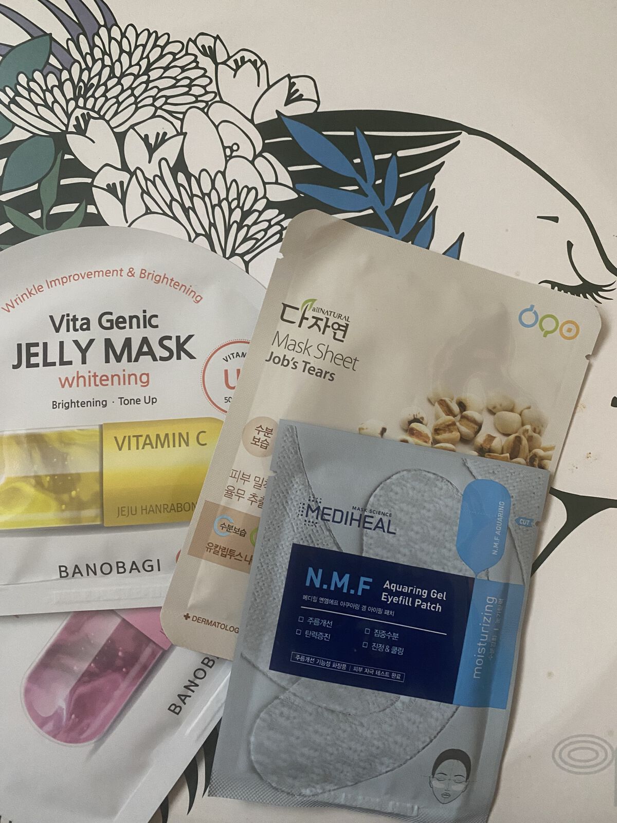 新大久保で話題のホンスチュクミ食べてきました♡
────────────

開店1時間前に行って記帳して
から近くのカフェでお茶して
1巡目で入りました！！！
女子ばかり〜
外はすごい並んでました

タコの鍋なのですが
めっちゃ美味しかった