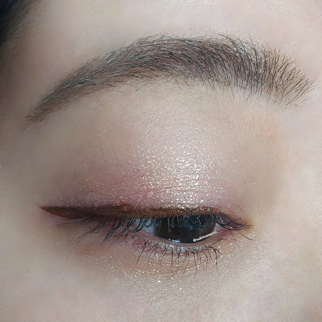 スターダイヤモンドストリーマーリキッドアイシャドウ/HEXZE（ヘックスゼ）/リキッドアイシャドウを使ったクチコミ（3枚目）