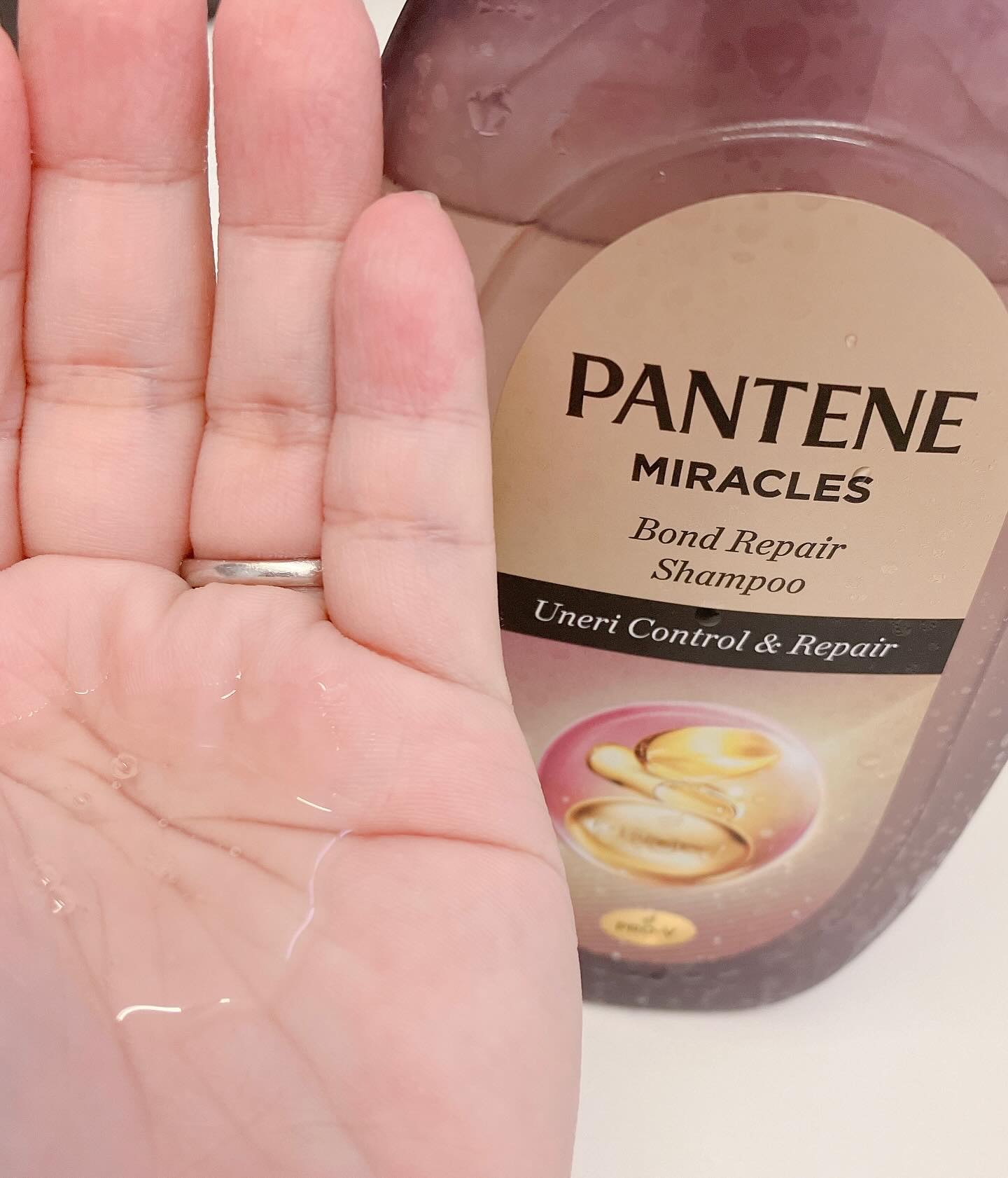 ミラクルズ うねりコントロール&リペア ボンドリペア シャンプー/トリートメント/パンテーン/市販シャンプーを使ったクチコミ（2枚目）