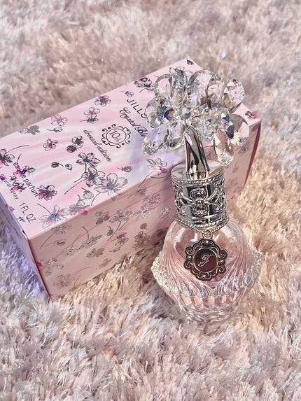 ジルスチュアート クリスタルブルーム オードパルファン ドレスドエディション/JILL STUART/香水(レディース)を使ったクチコミ(1枚目)