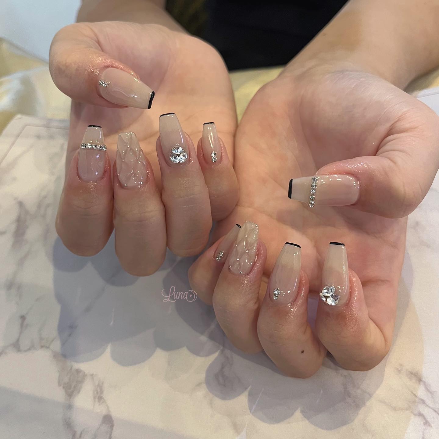 #ジェルネイル,#ワンカラーネイル,#ニュアンスネイル,#うるうるネイル,#ちゅるんネイル,#シンプルネイル,#パーツネイル,#透け感ネイル,#クリアネイル,#ぷっくりネイル,#ちぐはぐネイル,#韓国ネイル,#チークネイル,#うるつやネイル,#フレンチガーリーネイル,#ベージュネイル,#黒ネイル,#フレンチネイルのネイルデザイン