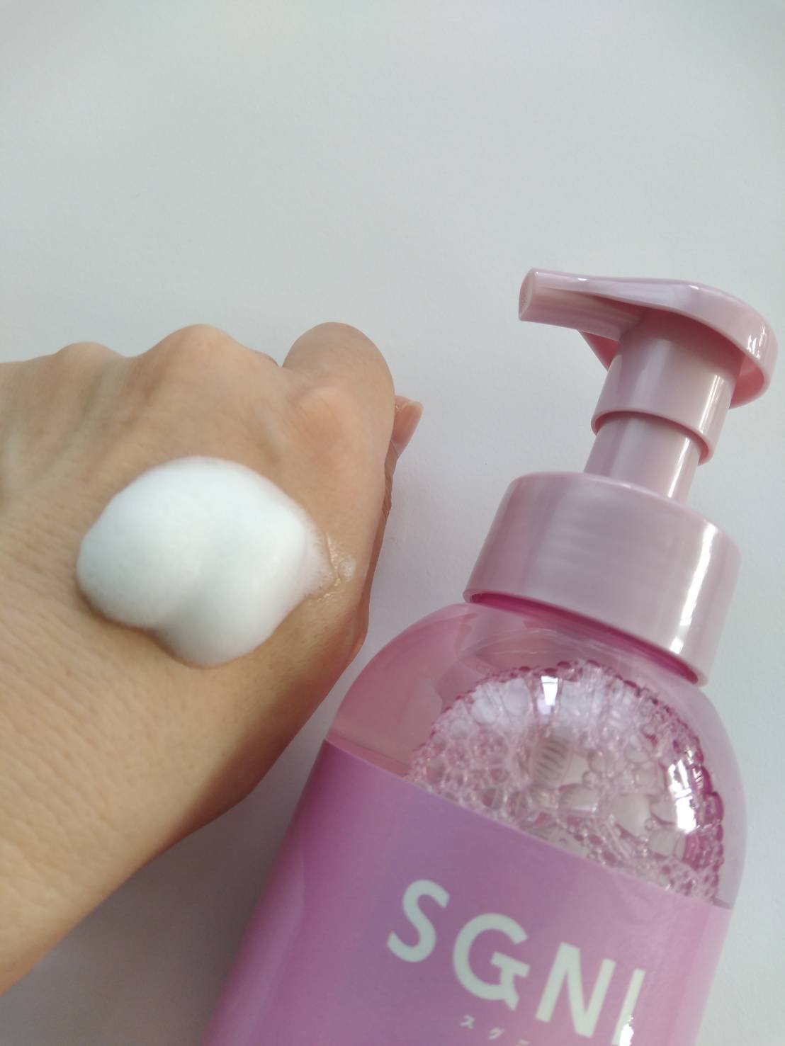 モイスト泡シャンプー〈フローラルムスクの香り〉/SGNI/市販シャンプーを使ったクチコミ（3枚目）