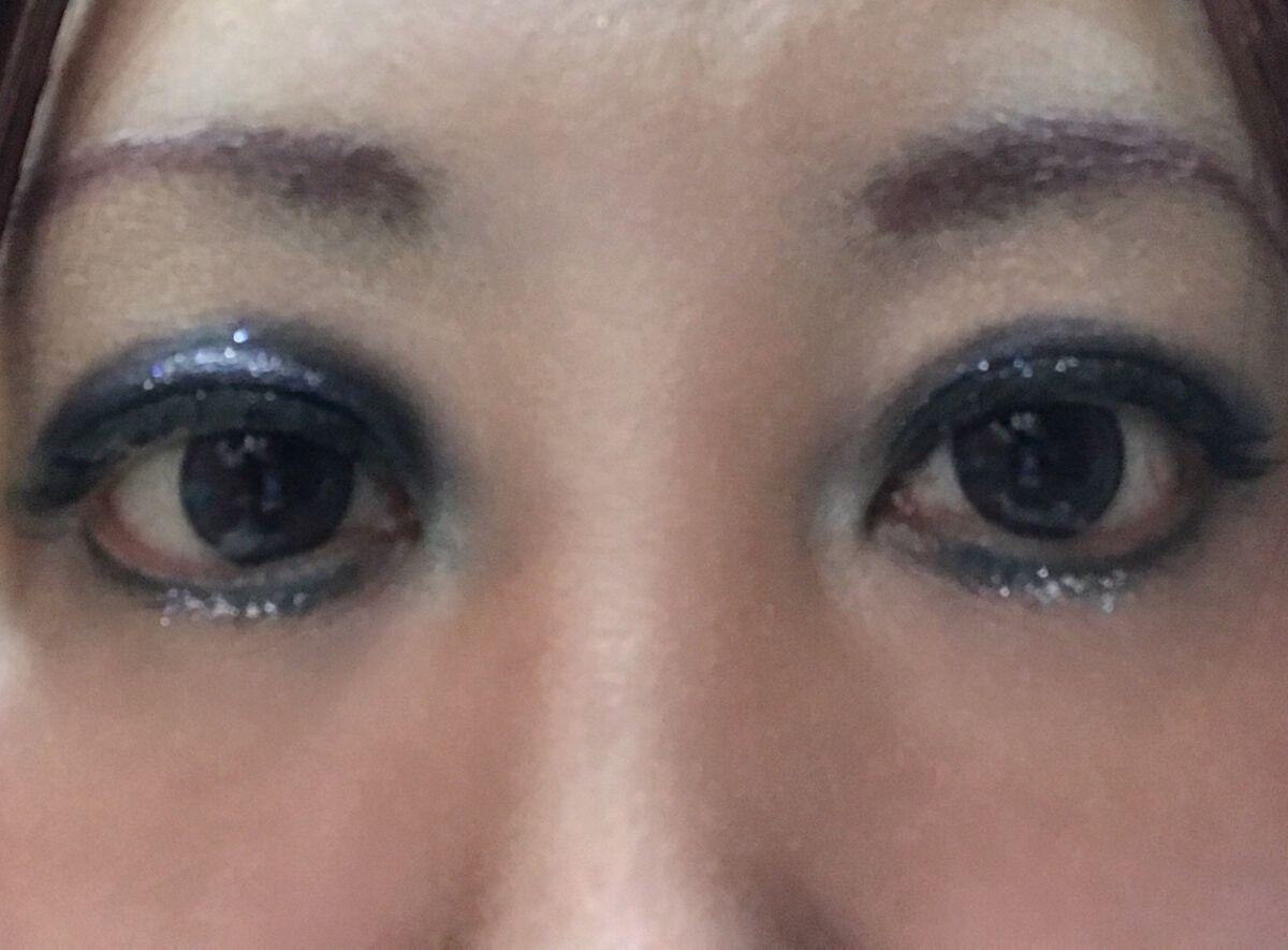 まちゃのまろ on LIPS 「今日使ったお出掛けメイク💄ロレアルパリの青と花西子の緑を混ぜて..」(2枚目)