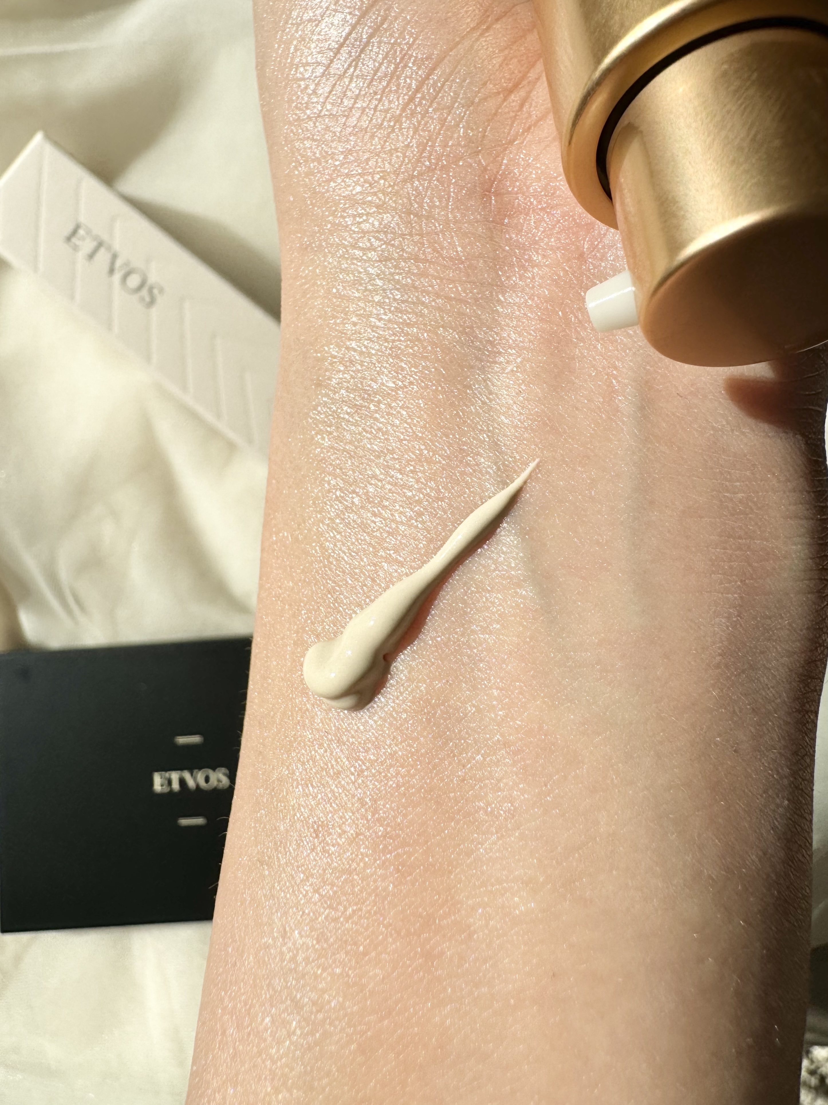 ミネラルインナートリートメントベース/エトヴォス/化粧下地を使ったクチコミ（2枚目）