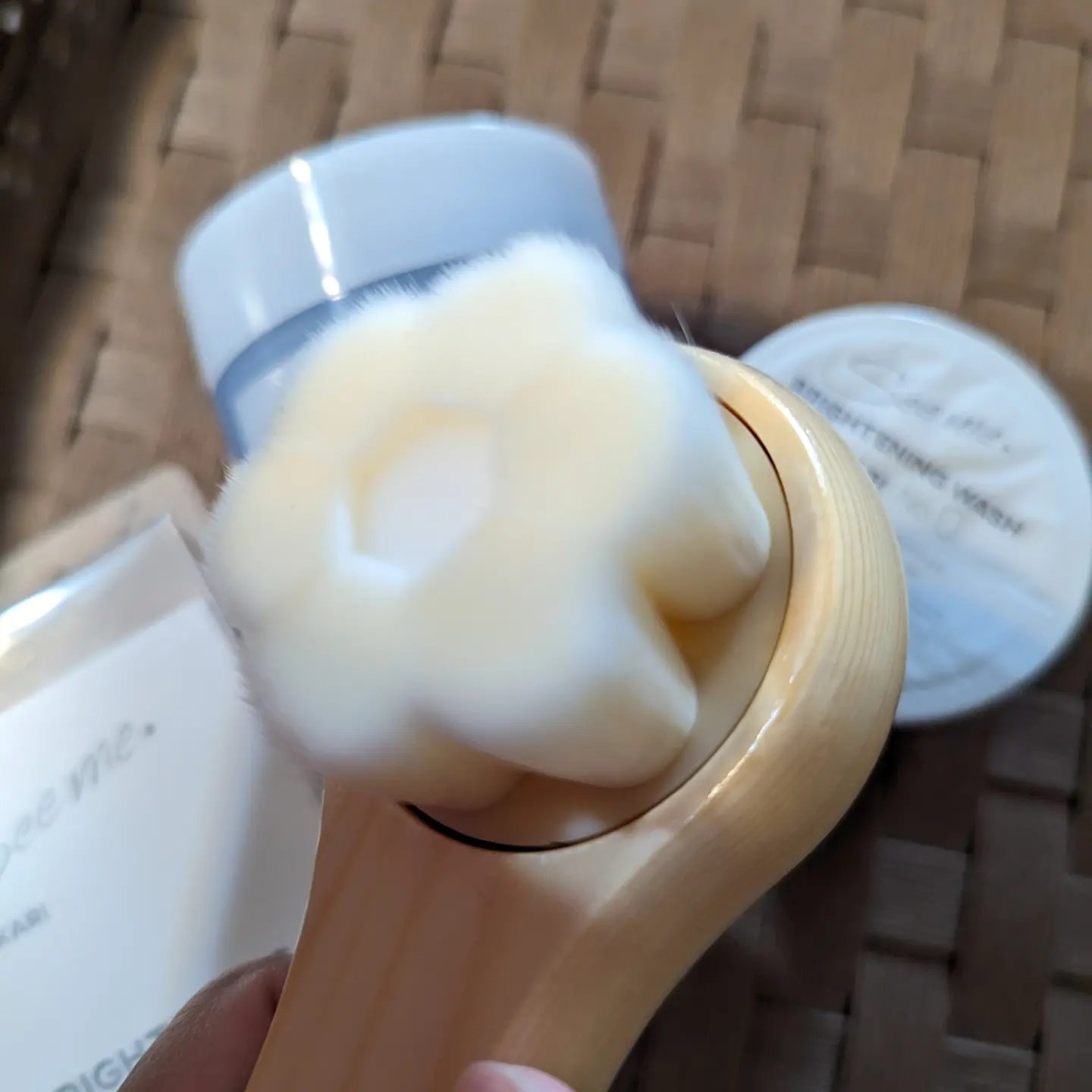 SHIKARI BRIGHTENING WASH BRUSH/SHIKARI/その他スキンケアグッズを使ったクチコミ（2枚目）