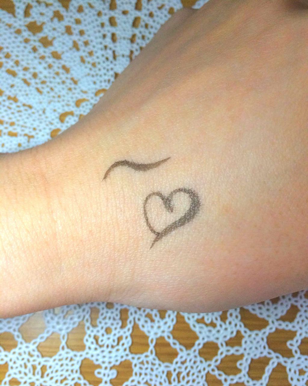 ハイパータイトライナー/MAYBELLINE NEW YORK/リキッドアイライナーを使ったクチコミ（3枚目）