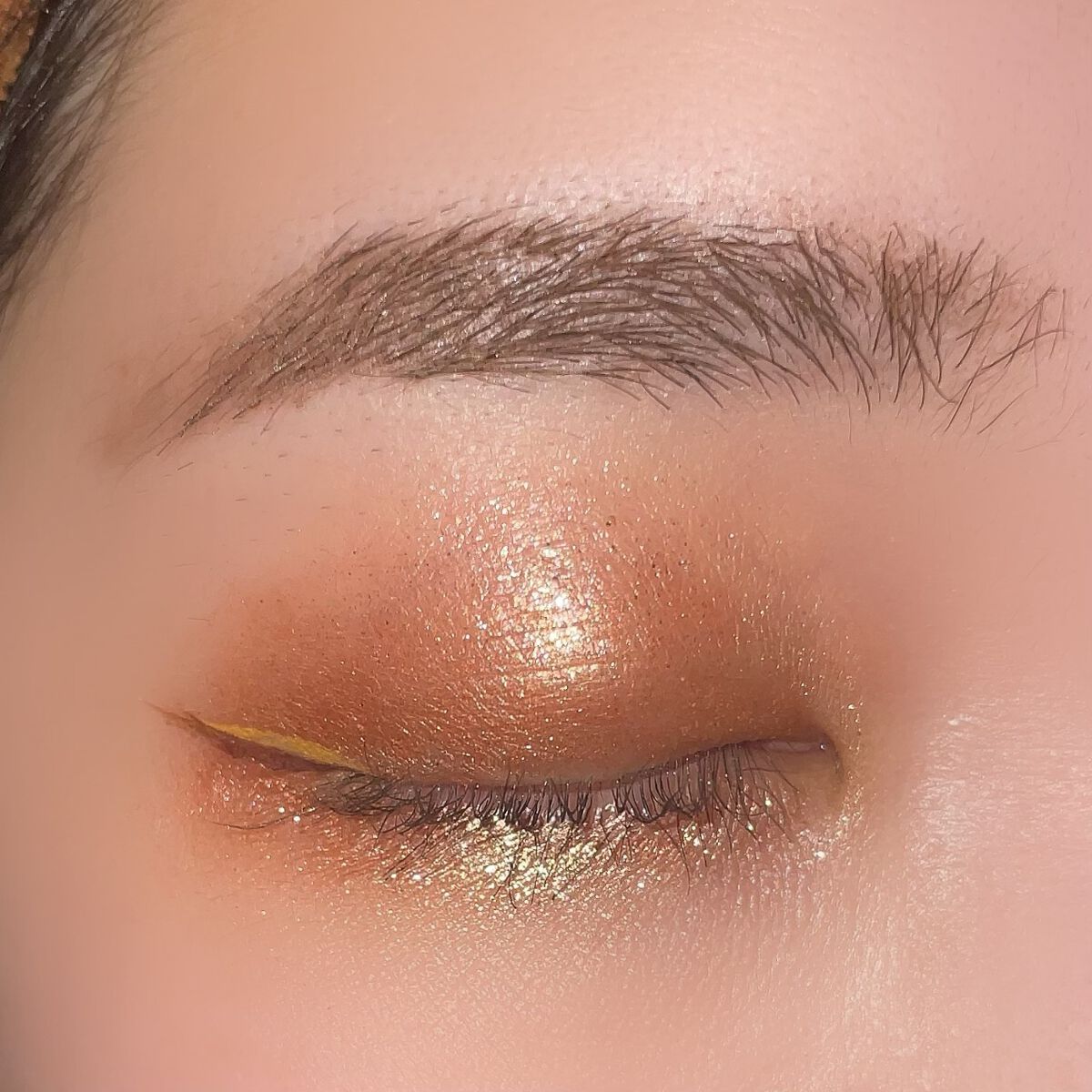 16CANDY ROCK PEAEL POWDER シャンパンキャンディー/16BRAND/単色アイシャドウを使ったクチコミ（2枚目）