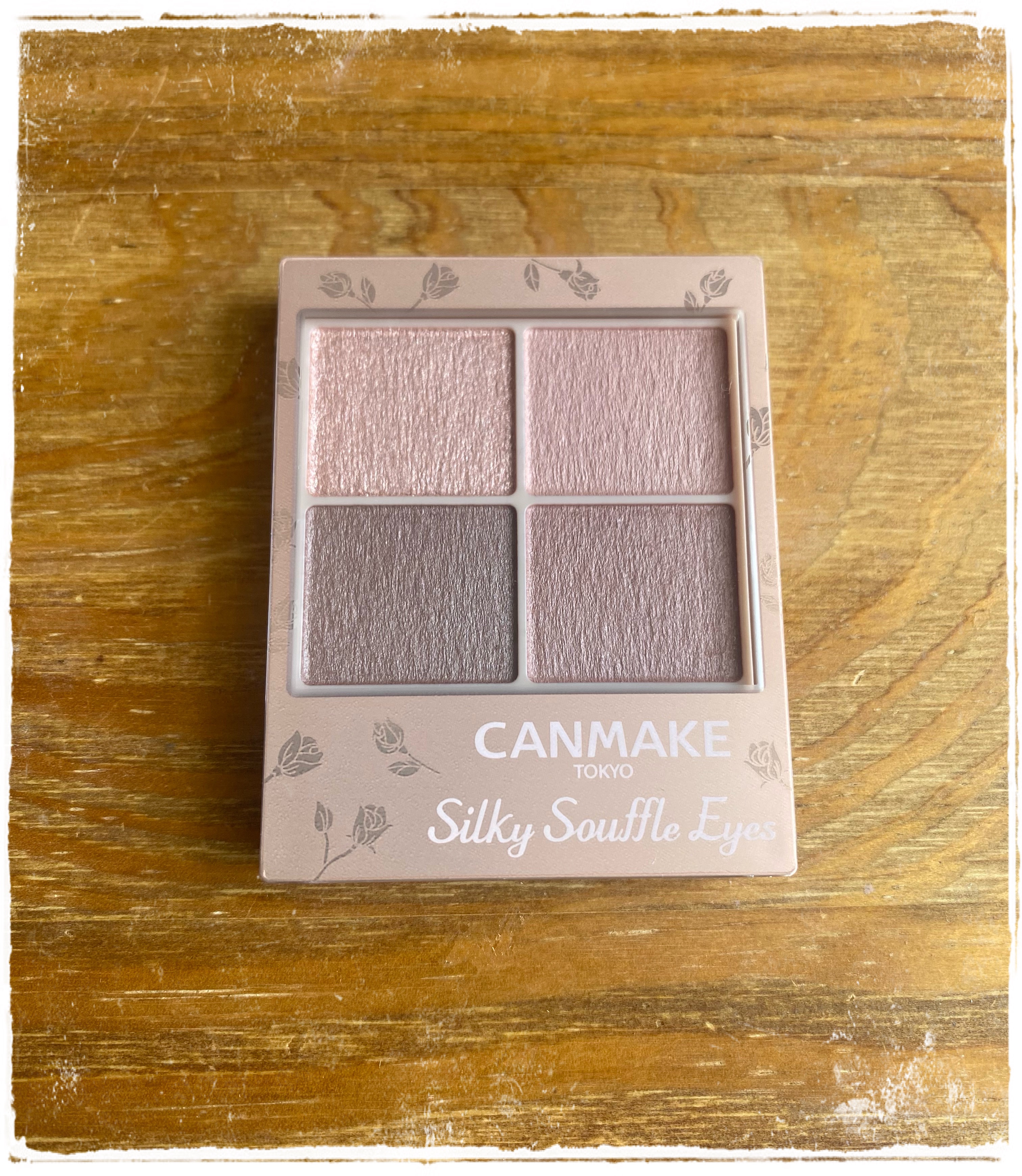 シルキースフレアイズ（マットタイプ）/キャンメイク/アイシャドウパレットを使ったクチコミ（1枚目）