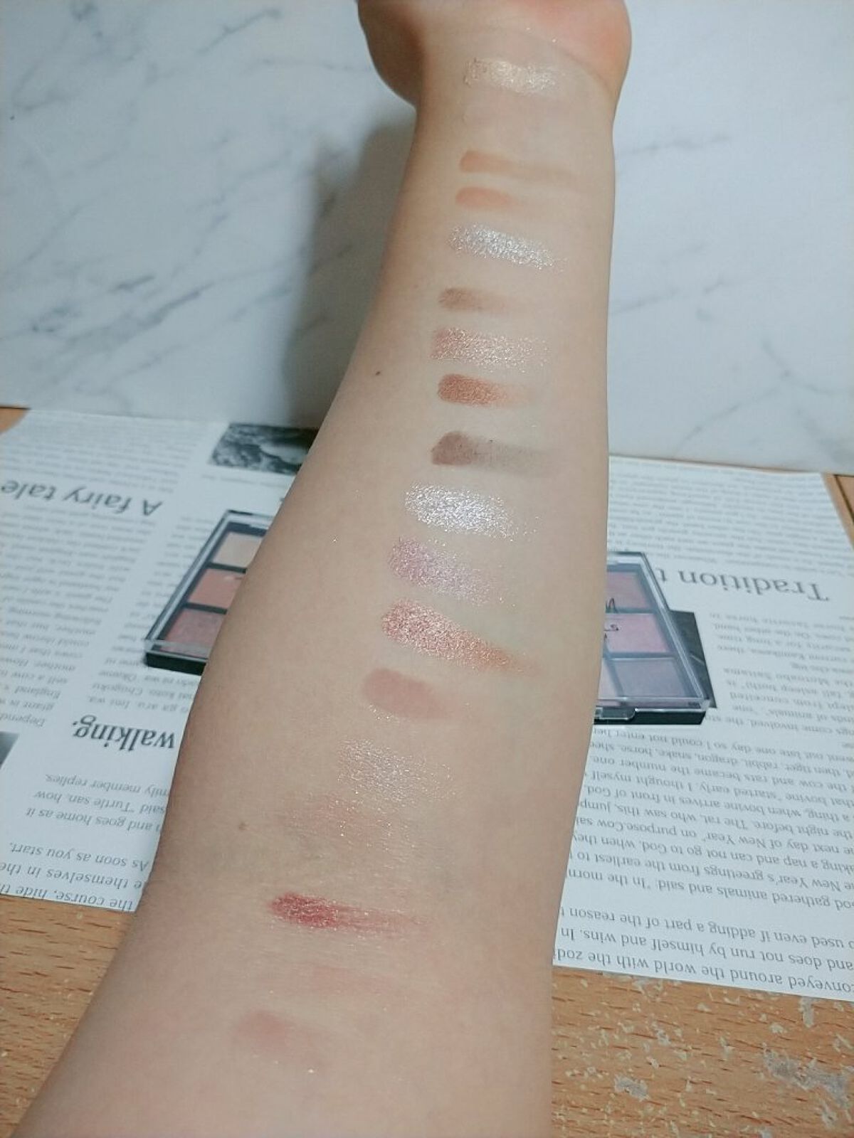 UR GLAM　BLOOMING EYE COLOR PALETTE/U R GLAM/アイシャドウパレットを使ったクチコミ（2枚目）