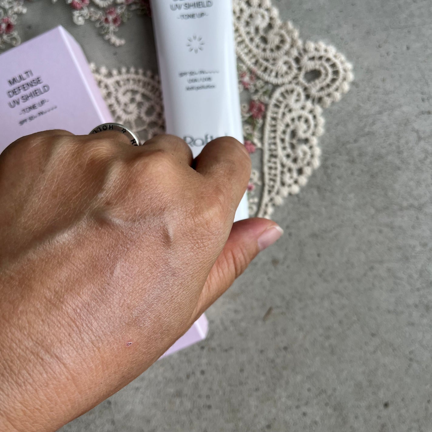 マルチ・ディフェンス UVシールド・トーンアップ/Raftel/日焼け止めクリームを使ったクチコミ(3枚目)