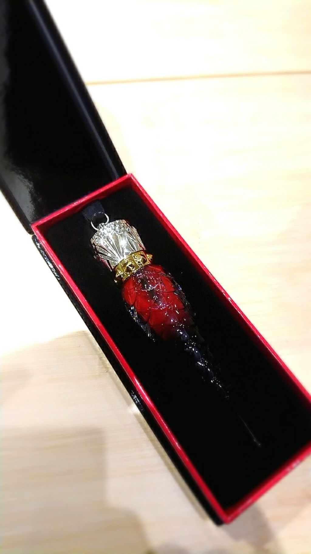 ルビべル/クリスチャン ルブタン/リップグロスを使ったクチコミ（1枚目）