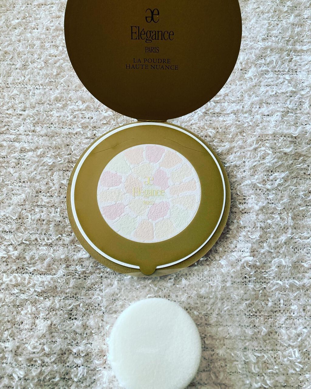 ラ プードル オートニュアンス/Elégance/プレストパウダーを使ったクチコミ（1枚目）